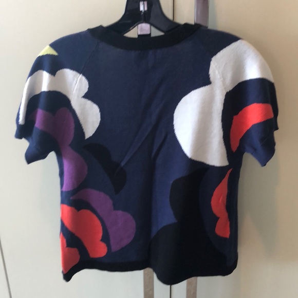 Abstract colorful short-sleeve knit sweater - Picture 2 of 2